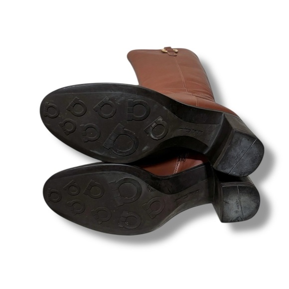 Salvatore Ferragamo Fersea Cognac Brown Leather Gold Logo Riding Boots Size 8 - Picture 12 of 13